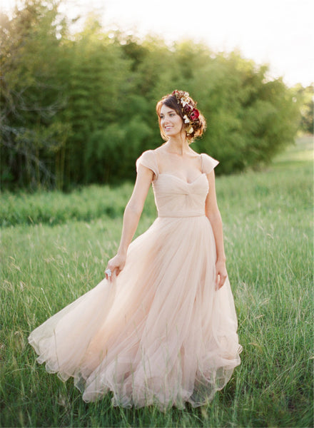 Blush Tulle Wedding Dresses & Gowns | Flosluna Blush Tulle Wedding Dresses & Gowns | Flosluna